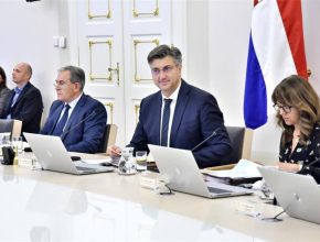 Kako je premijer Plenković obrazložio novi kalendar blagdana i spomendana