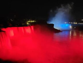 PO PRVI PUT U POVIJESTI: Čuveni slapovi Niagare zasvijetlili u bojama Hrvatske!