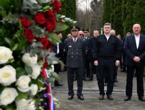 Obilježen Dana hrvatskih branitelja Vukovara, Milanović položio vijenac i zapalio svijeću