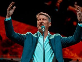 Tomislav Bralić i klapa Intrade